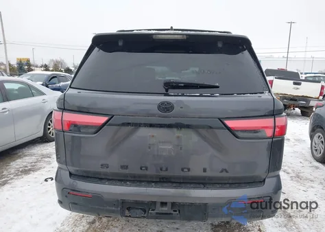 2024 Toyota Sequoia Platinum z USA, uszkodzony, nr VIN 7SVAAABA8RX032475